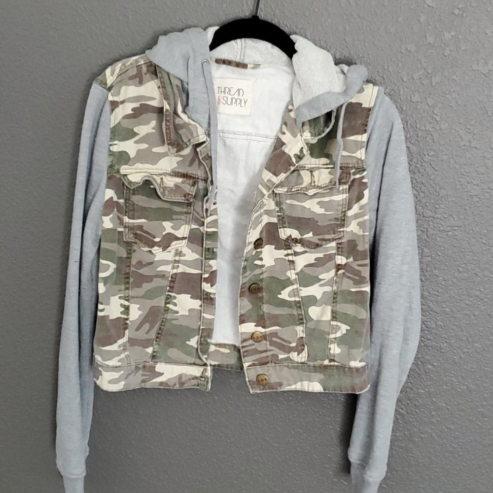 Camo hoodie jacket